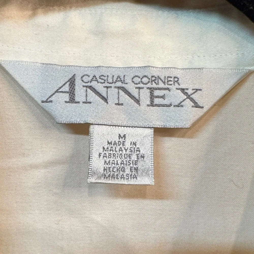 Casual Corner Annex Cream Blouse - Picture 2 of 7